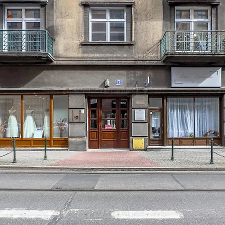 Przy Rynku Dluga 23