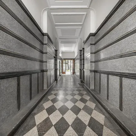 Przy Rynku Dluga 23 Apartment *